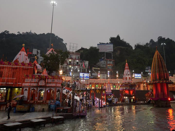 know haridwar holy place mythology story of ganga river क्रोध में आकर इस ऋषि ने रोक दी थी गंगा की धारा, आज भी वापस लौटती हुई नजर आती है नदी