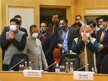 IN PICS: किसानों ने आज भी लंगर से मंगाया खाना खाया, मंत्रियों ने इस बार नहीं किया साथ में लंच