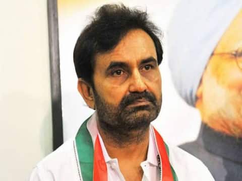 शक्ति सिंह गोहिल की ट्वीट पर BJP-JDU के नेताओं ने दी प्रतिक्रिया, जानें- किसने क्या कहा? शक्ति सिंह गोहिल की ट्वीट पर BJP-JDU के नेताओं ने दी प्रतिक्रिया, जानें- किसने क्या कहा?