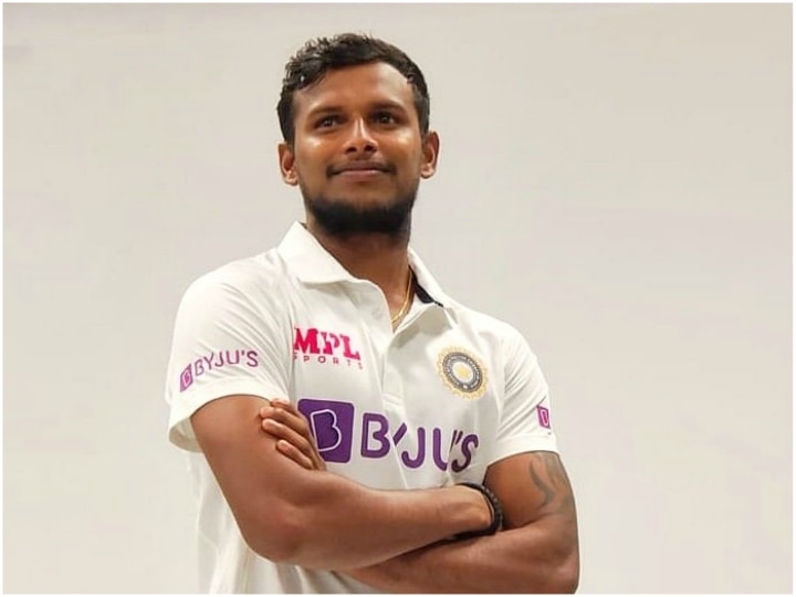 Ind vs Aus: T Natarajan tweets a picture in whites jersey says A proud moment to wear Australia vs India, 3rd Test Ind VS AUS: सिडनी में टी नटराजन कर सकते हैं टेस्ट डेब्यू, गेंदबाज ने खुद दिया ये बड़ा संकेत