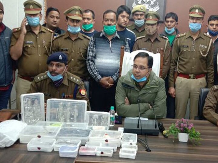 Two brothers arrested for robbing jewelry in mathura