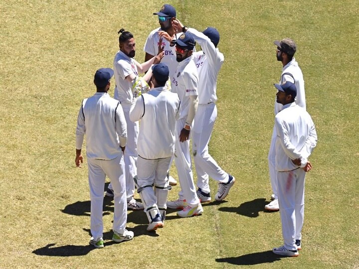 IND Vs AUS, Sydney test, India Playing 11 announced, Saini, Rohit to play IND Vs AUS: तीसरे टेस्ट के लिए टीम इंडिया ने किया Playing 11 का एलान, नवदीप सैनी करेंगे डेब्यू