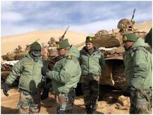 चीनी सेना की छावनी से मात्र 200 मीटर दूर थे थलसेना प्रमुख जनरल नरवणे, सामने आईं LAC दौरे की तस्वीरें