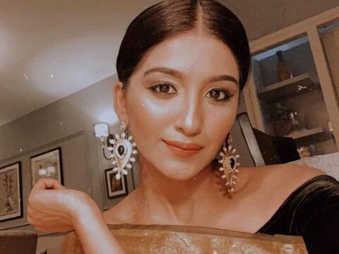 'छोटी सरदारनी' में घरेलू हिंसा के खिलाफ लड़ती दिखेंगी निमरत कौर, महिलाओं को लेकर कही ये बात 'छोटी सरदारनी' में घरेलू हिंसा के खिलाफ लड़ती दिखेंगी निमरत कौर, महिलाओं को लेकर कही ये बात