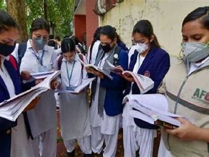 Bihar: Bihar High School Principal Corona Positive School shut down covid-19 protocols ann बिहार: गया में हाईस्कूल के प्रिंसिपल को हुआ कोरोना, स्कूल में पढ़ाई बंद