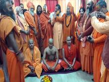 मुलायम सिंह यादव के पारिवारिक आध्यात्मिक गुरु कैलाशानंद ब्रह्मचारी ने बदला अखाड़ा, जानें- किस बात पर बढ़ा विवाद