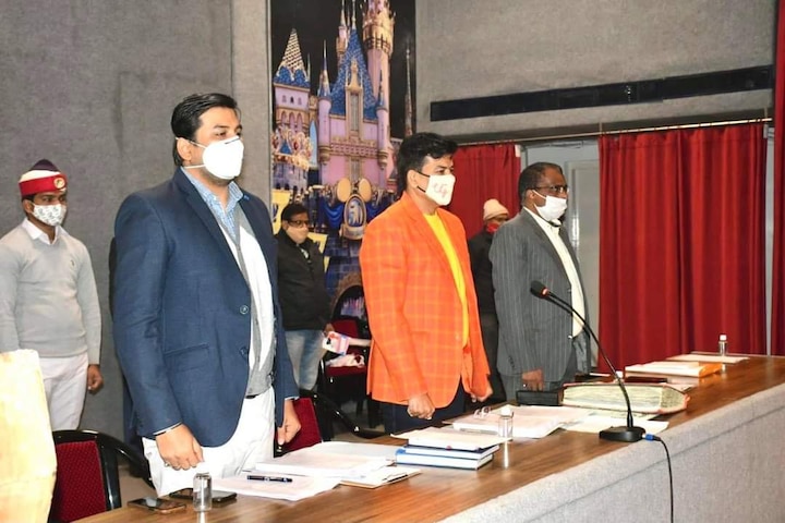 बरेली: खतरे में मेयर उमेश गौतम की कुर्सी, करोड़ों की जमीन पर कब्जे का आरोप bareilly mayor umesh gautam accused of illegal possession of land of nagar nigam ann बरेली: खतरे में मेयर उमेश गौतम की कुर्सी, करोड़ों की जमीन पर कब्जे का आरोप