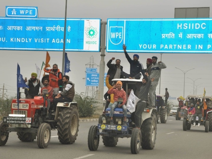 farmers protest Supreme court did not order on farmer tractor rally police asked to decide delhi ann सुप्रीम कोर्ट ने नहीं दिया किसान ट्रैक्टर रैली पर रोक का आदेश, पुलिस को खुद फैसला लेने को कहा