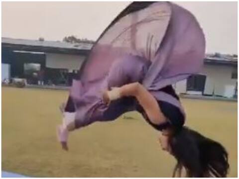 Viral Video: लड़की ने साड़ी में किया गजब का स्टंट, Video वायरल Viral Video: लड़की ने साड़ी में किया गजब का स्टंट, Video वायरल
