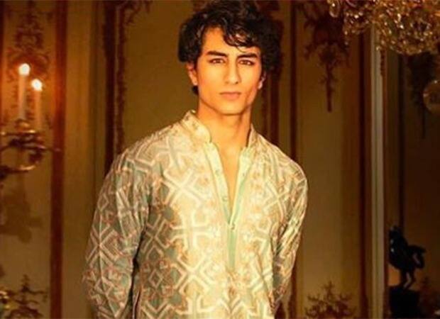 इब्राहिम अली खान : सैफ अली खान के बेटे इब्राहिम अली खान इनदिनों लंदन में पढ़ाई कर रहे हैं. मीडिया रिपोर्ट्स के अनुसार, इब्राहिम थोड़े शर्मीले स्वभाव के हैं और अभी ये कह पाना कठिन होगा कि वह अपने पिता के नक़्शे कदम पर चलकर एक्टर बनेंगे या कुछ और करेंगे.