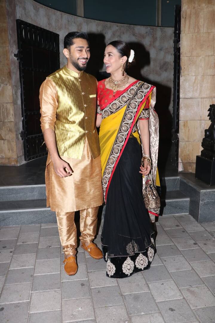 गौहर और जैद काफी समय से एक-दूसरे को डेट कर रहे हैं. दोनों सोशल मीडिया पर भी काफी एक्टिव हैं.