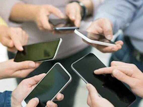 आपके फोन में नहीं होने चाहिए ये 5 एप्स, इनके जरिए हो सकती है हैकिंग