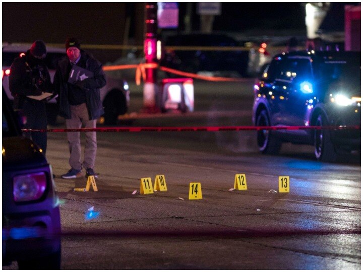 Chicago: Crazy attacker fired on seven people in different areas, heap in encounter शिकागो: सनकी हमलावर ने अलग-अलग इलाकों में सात लोगों पर चलाई गोलियां, एनकाउंटर में हुआ ढेर