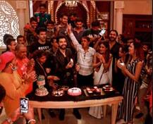 Naagin 5: शरद मल्होत्रा ने सेट पर मनाया अपना 38वां जन्मदिन, सुरभि चंदना के साथ खिंचावाई तस्वीरें