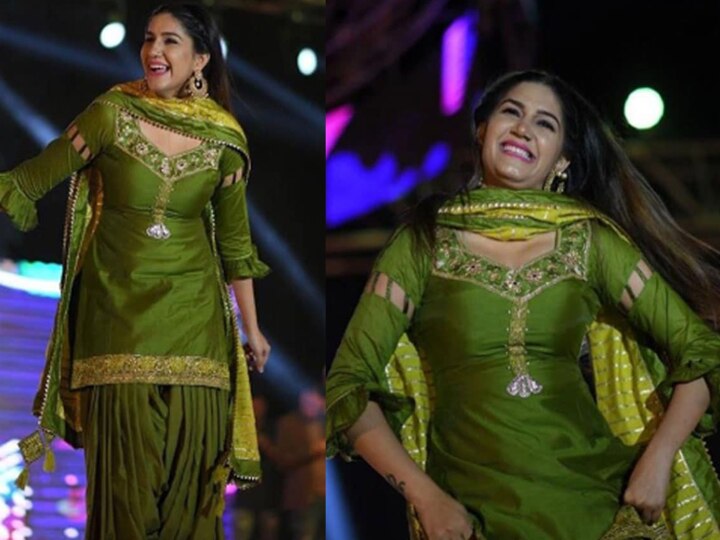 Sapna Choudhary collapsed on stage while dancing on stage हरा सूट पहन स्टेज पर कर रही थीं धमाकेदार डांस, अचानक ही गिर पड़ीं Sapna Choudhary, वायरल हुई वीडियो