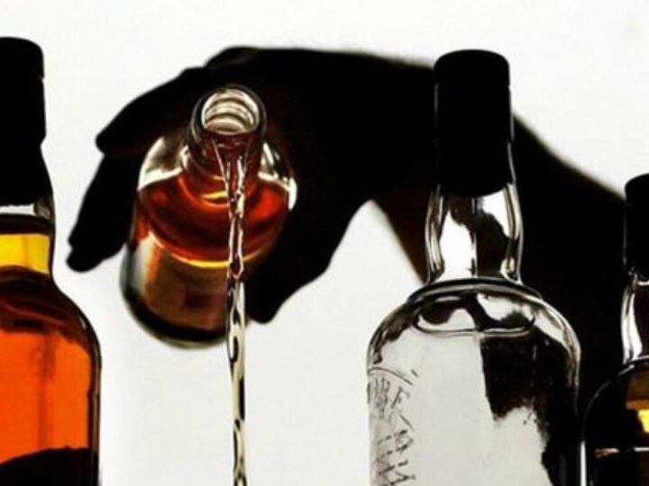 MP: 10 people killed by drinking poisonous liquor in Morena district bodies will be made postmortem MP: मुरैना जिले में जहरीली शराब पीने से 10 लोगों की मौत,  पुलिस जांच में जुटी