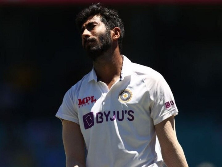 IND vs ENG: Jasprit Bumrah admits it is difficult to maintain the glow of the ball with a ban on saliva IND vs ENG: जसप्रीत बुमराह ने माना- लार पर बैन से गेंद की चमक बरकरार रखना मुश्किल