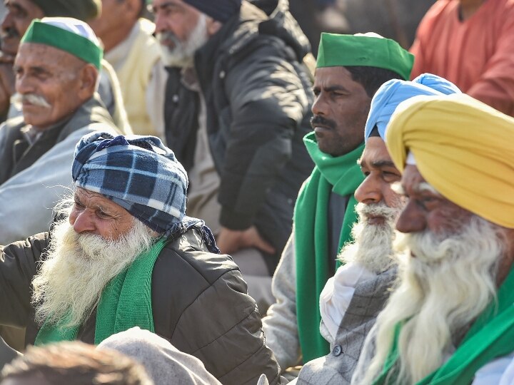 Farmers agitation: Unity of the united Kisan Morcha weakened, action on a leader due to political activities ann कमजोर पड़ी संयुक्त किसान मोर्चा की एकता, राजनीतिक गतिविधियों के चलते एक नेता पर कार्रवाई