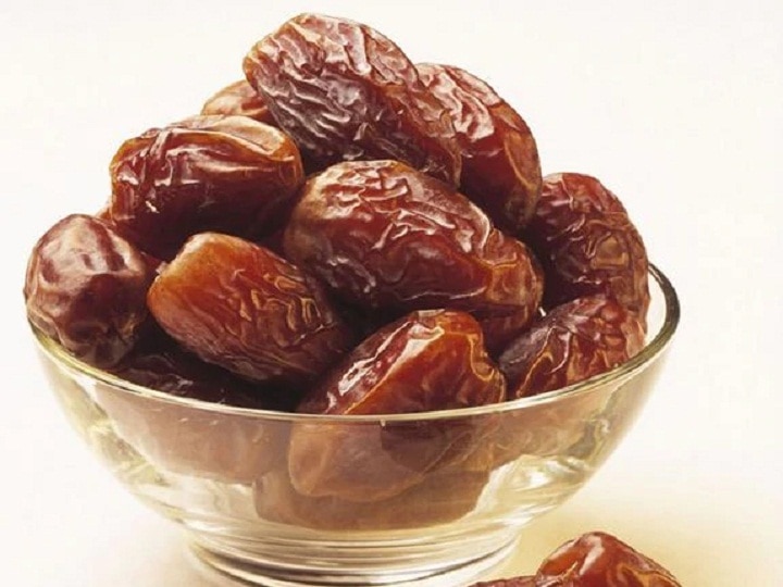 Health Tips: Eating too much date can cause many damage the risk of stomach  problems Harmful effects and danger of eating | Health Tips: खजूर ज्यादा  खाने से होते हैं कई नुकसान,