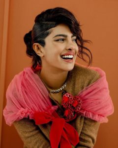 रोल नहीं एक्टर छोटे होते हैं और मैं छोटी एक्टर नहीं हूं, जानें Priyanka Chopra को एक इंटरव्यू में क्यों कहनी पड़ी ये बात