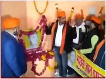 ग्वालियर में किरकिरी होने के बाद 'गोडसे ज्ञानशाला' बंद, एबीपी न्यूज़ ने कार्यक्रम पर उठाए थे सवाल