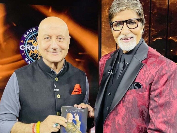 Amitabh Bachchan को याद आए पुराने दिन, फोटो शेयर कर बताया, अभिषेक ने कब साइन किया था पहला ऑटोग्राफ