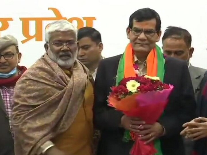 Former Officer of PMO and Gujarat IAS officer A K Sharma join BJP ANN पीएम मोदी के भरोसेमंद और गुजरात कैडर के पूर्व IAS एके शर्मा BJP में शामिल