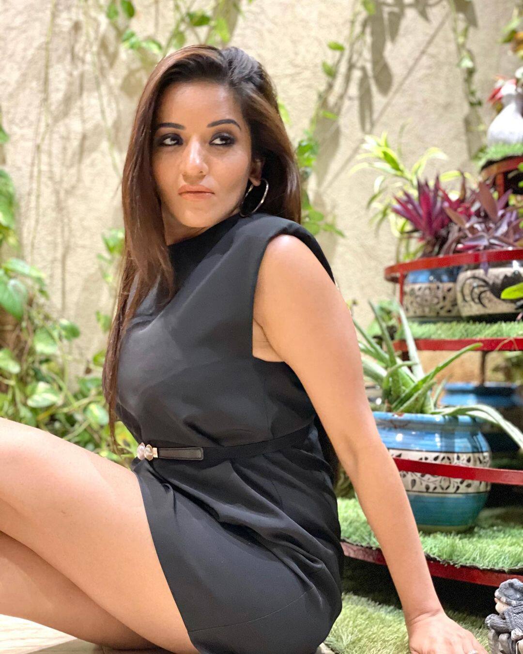 Bhojpuri Song: मोनालिसा और रवि किशन के इस रोमांटिक गाने को यूट्यूब पर मिल चुके हैं इतने व्यूज