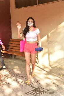 Sara Ali Khan की खूबसूरत तस्वीरों ने मचाया धमाल, आपने देखी क्या?