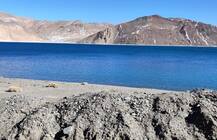 Pictures: चीन से टकराव के बीच Pangong Lake पहुंचा abp न्यूज़, देखिए बेहद खूबसूरत तस्वीरें
