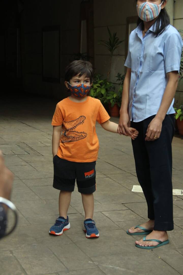 बता दें कि तैमूर बहुत जल्द बड़े भाई बनने वाले हैं. (Photo Credit: Manav Maglani)