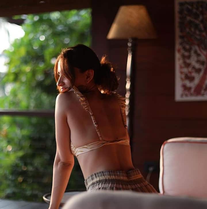 सभी तस्वीरें संजीदा शेख के इंस्टाग्राम अकाउंट (@iamsanjeeda) से ली गई हैं.