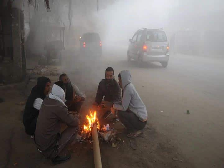 Cold Grips Uttar pradesh Know how weather in next 24 Hours UP Weather Updates: उत्तर प्रदेश में कड़ाके की सर्दी, जानिये अगले 24 घंटों में कैसा रहेगा मौसम का मिजाज