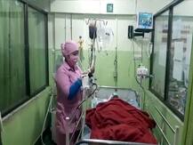 युवक के प्राइवेट पार्ट में दोस्त ने मजाक में एयरप्रेशर से भरी हवा, युवक की हालत नाजुक