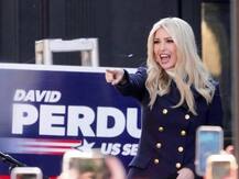 इवांका ट्रंप ने सीक्रेट सर्विस के जवानों को नहीं करने दिया घर के टॉयलेट का इस्तेमाल, अब हो रही कड़ी आलोचना