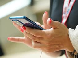 भूल गए हैं फोन का पासवर्ड, तो जानिए पता लगाने के दो तरीके