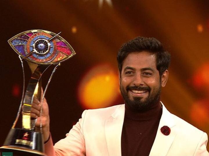 Bigg Boss Tamil Season 4 Winner Aari Arjuna and runner-up Balaji Murugadoss Bigg Boss Tamil: एक्टर आरी अर्जुन बने 'सीजन 4' के विजेता, बालाजी को दी कड़ी टक्कर