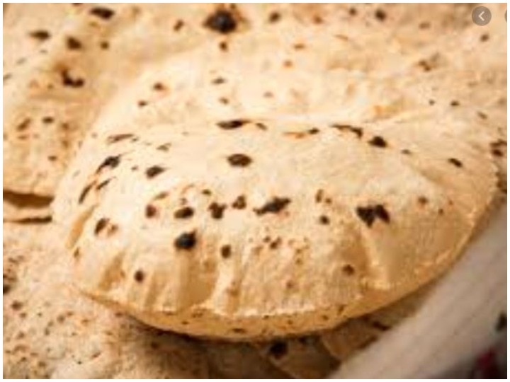 Be careful if you eat too much bread roti can cause serious harm to health Health Tips: ज्यादा रोटी खाते हैं तो हो जाएं सावधान, सेहत को गंभीर नुकसान हो सकता है
