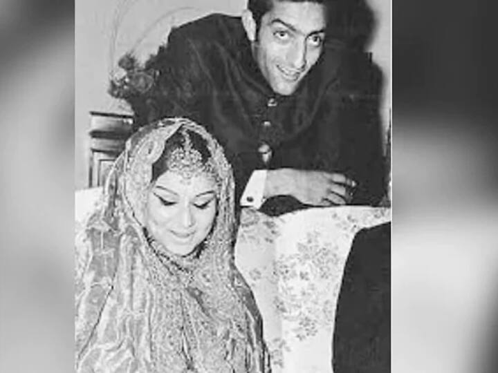 Saif Ali Khan के मां-बाप की शादी की फोटो हुई वायरल, Sharmila Tagore और Mansoor Ali Khan Pataudi का दिखा ये अंदाज A photo of Sharmila Tagore wedding is becoming viral on social media. This photo has been shared by Sharmila Tagore daughter Saba Ali Khan on her Instagram account. Saif Ali Khan के मां-बाप की शादी की फोटो हुई वायरल, Sharmila Tagore और Mansoor Ali Khan Pataudi का दिखा ये अंदाज