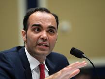 जो बाइडन ने भारतीय मूल के रोहित चोपड़ा को उपभोक्ता वित्त संरक्षण ब्यूरो का प्रमुख किया नॉमिनेट