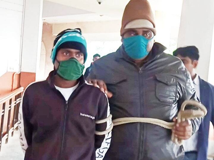 जबरन वेश्यावृत्ति कराने वाले शख्स को पॉक्सो कोर्ट ने सुनाई आजीवन कारावास की सजा, जानें- पूरा मामला Firozabad man sentenced to life imprisonment over forcible prostitution ann जबरन वेश्यावृत्ति कराने वाले शख्स को पॉक्सो कोर्ट ने सुनाई आजीवन कारावास की सजा, जानें- पूरा मामला