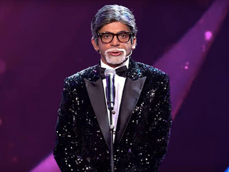Amitabh Bachchan बन Sunil Grover ने सुनाई ऐसी कविता, लोगों की नहीं रुकी हंसी sunil grover hilarious comedy as amitabh bachchan Amitabh Bachchan बन Sunil Grover ने सुनाई ऐसी कविता, लोगों की नहीं रुकी हंसी