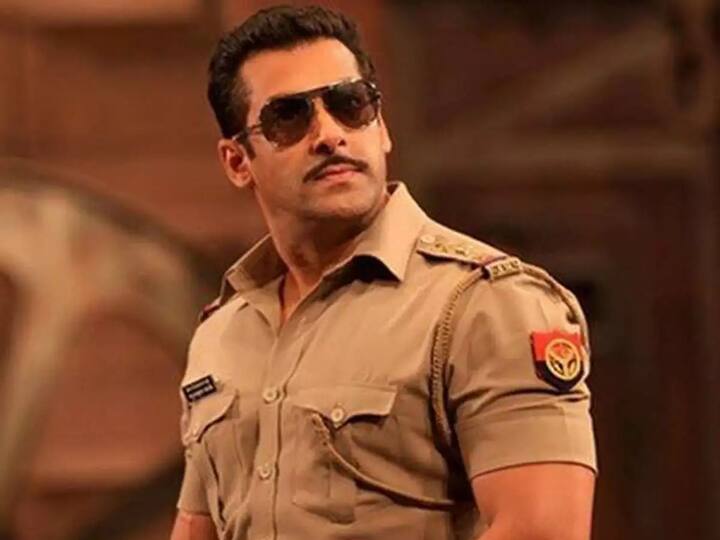 सलमान खान - फिल्म वांटेड की शूटिंग के दौरान एक्टर सलमान खान के कंधे में चोट लगी थी लेकिन उस समय एक्टर ने हल्का-फुल्का रेस्ट लेते हुए फिल्म की शूटिंग पूरी कर दी थी. वहीं फिल्म 'दबंग' की शूटिंग के दौरान सलमान को एक बार फिर ऐसी ही चोट लगी जिसके बाद उन्हें डॉक्टरों की सलाह पर रेस्ट लेना पड़ा था.