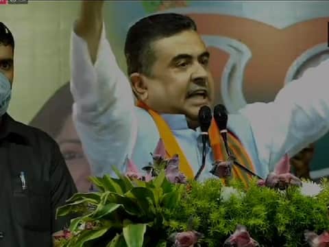 शुभेंदु अधिकारी ने बंगाल CM ममता बनर्जी से कहा- ‘पूर्व मुख्यमंत्री’ वाला लेटर हेड कर लें तैयार शुभेंदु अधिकारी ने बंगाल CM ममता बनर्जी से कहा- ‘पूर्व मुख्यमंत्री’ वाला लेटर हेड कर लें तैयार