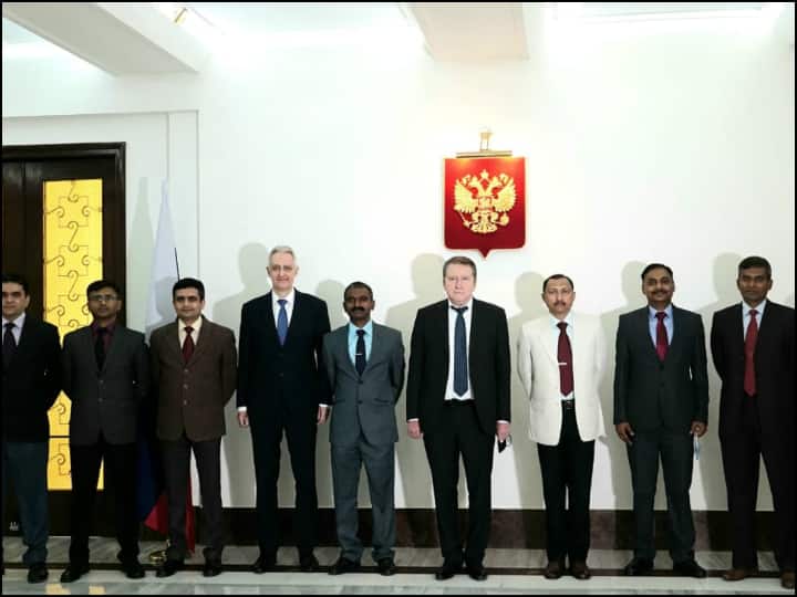 Indian Air Force eight member squad leaves for Moscow for training of S400 missile soon ann रूस से जल्द एस-400 मिसाइल सिस्टम मिलने की उम्मीद, ट्रेनिंग के लिए IAF का आठ-सदस्यीय दल मास्को होगा रवाना