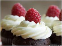 मिस्र में महिला को केक पर कलाकारी पड़ी भारी, इंसानी प्राइवेट पार्ट्स डिजाइन करने के आरोप में हुई गिरफ्तार