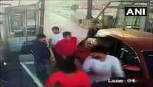 सांसद के समर्थकों ने किया टोलप्लाजा पर हंगामा, सीसीटीवी में कैद हुआ मामला