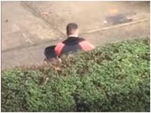 डिलीवरी ब्वॉय ने ऑर्डर कैंसिल कर ग्राहक के घर के बाहर खाया खाना, वीडियो हुआ वायरल