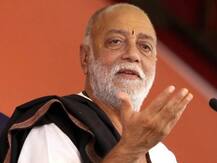 वेब सीरीज 'तांडव' को लेकर मोरारी बापू ने कही बड़ी बात, बोले- ये गलत परंपरा है, हर हाल में लगे रोक