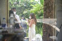 वरुण धवन और नताशा की फैमिली अलीबाग पहुंची, 24 जनवरी को है शादी, देखें तस्वीरें